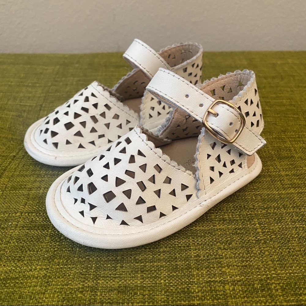 Consciously Baby Leather White Pocket Sandal | Soft Sole - Size 4 Toddlers